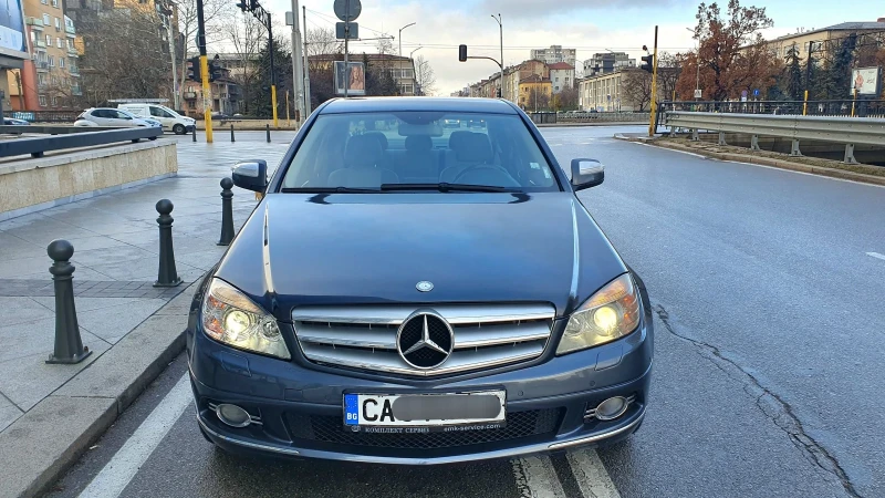 Mercedes-Benz C 200 Avantgarde, Подгрев, Голяма навигация, снимка 2 - Автомобили и джипове - 48375493