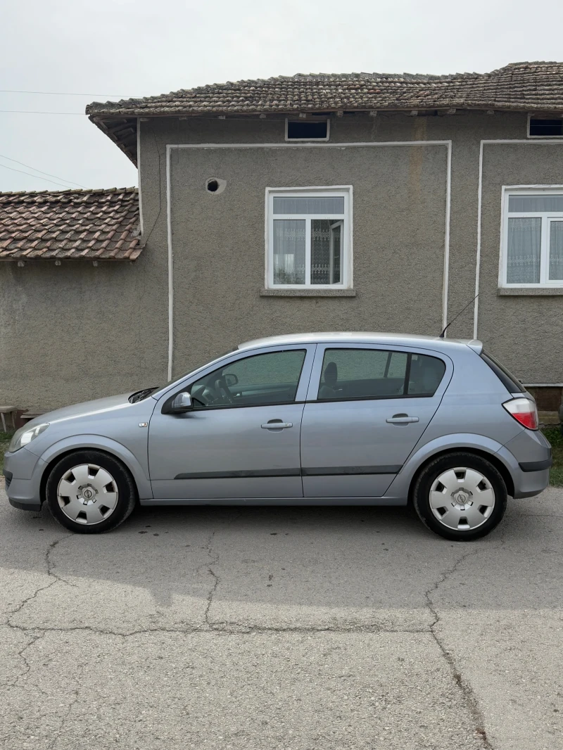 Opel Astra 1.4i, снимка 2 - Автомобили и джипове - 52017039