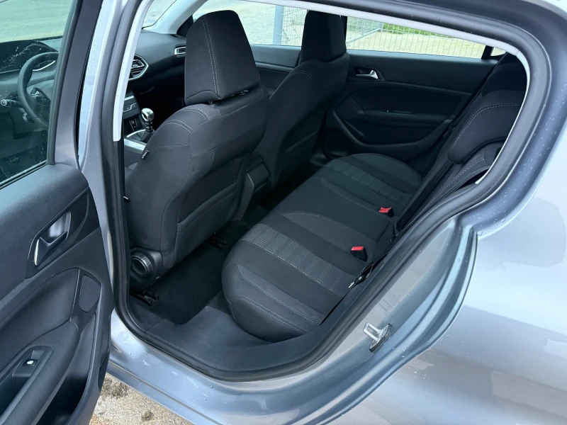 Peugeot 308 1.6 HDI 120кс FULL LED , снимка 8 - Автомобили и джипове - 52595248