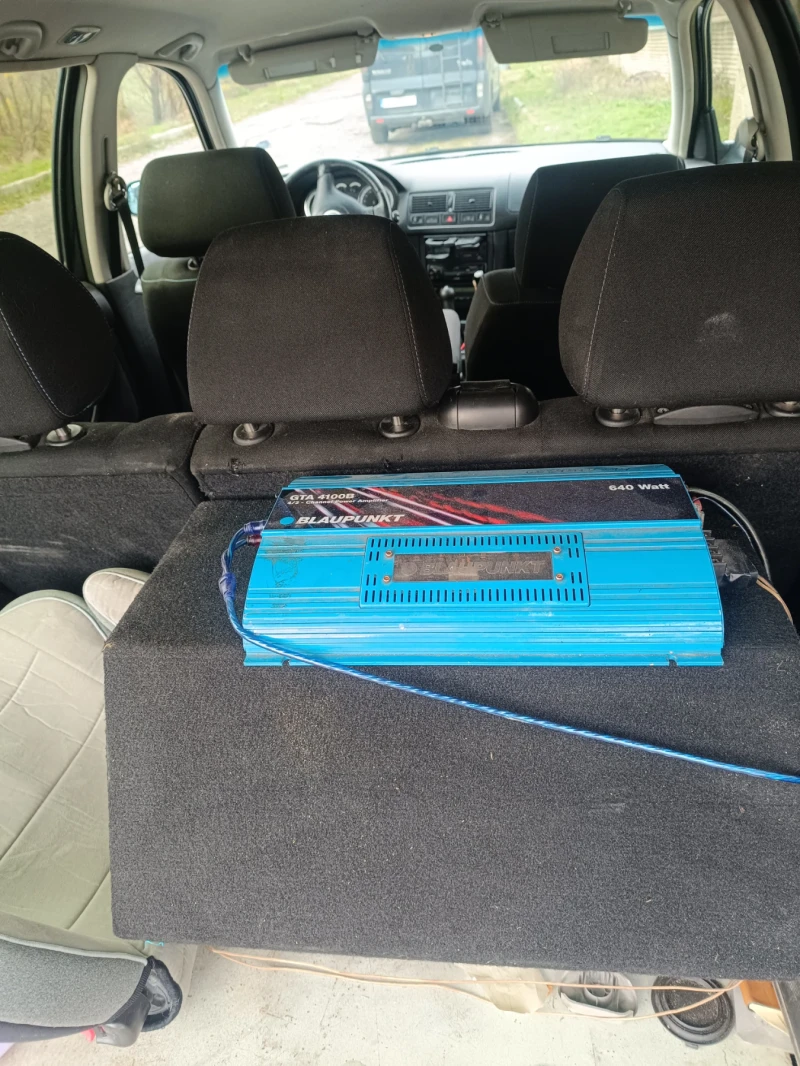 VW Golf 1.9, снимка 8 - Автомобили и джипове - 52675357