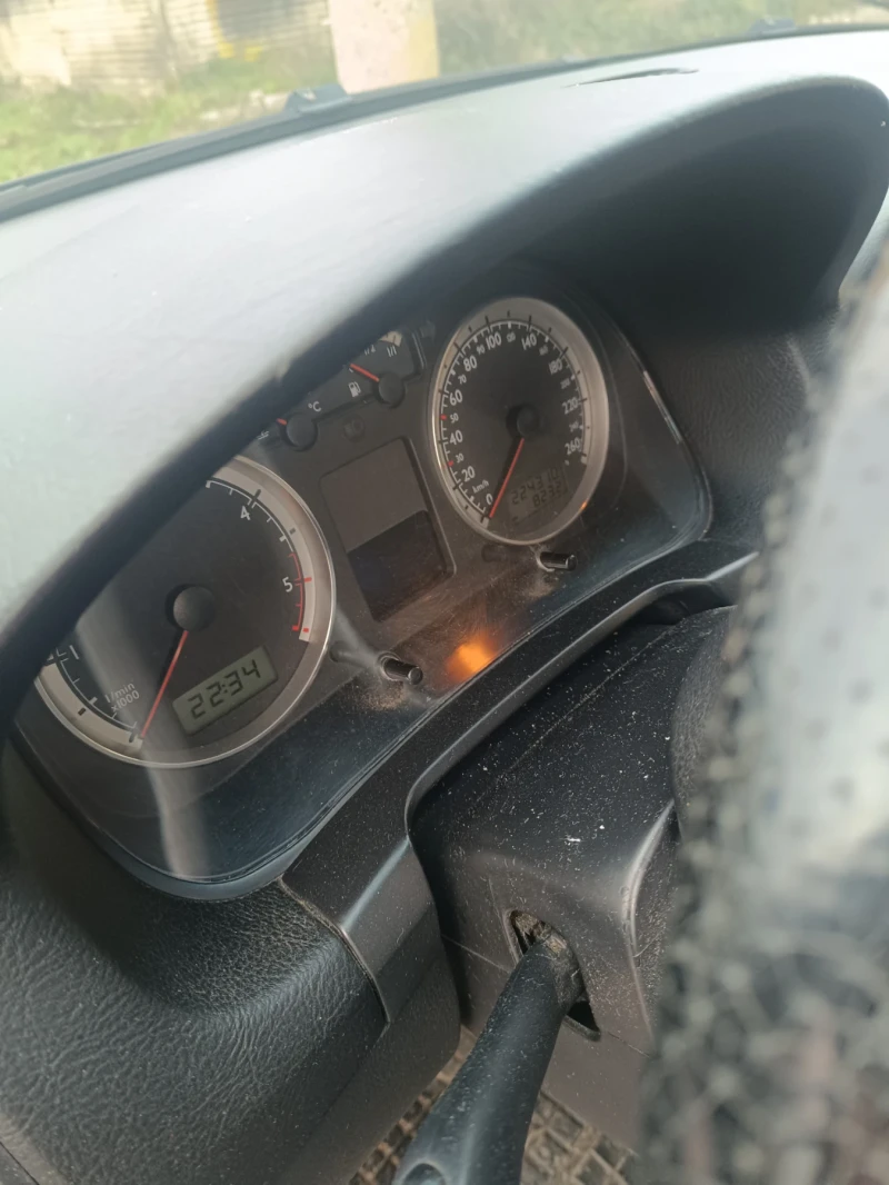 VW Golf 1.9, снимка 6 - Автомобили и джипове - 52675357