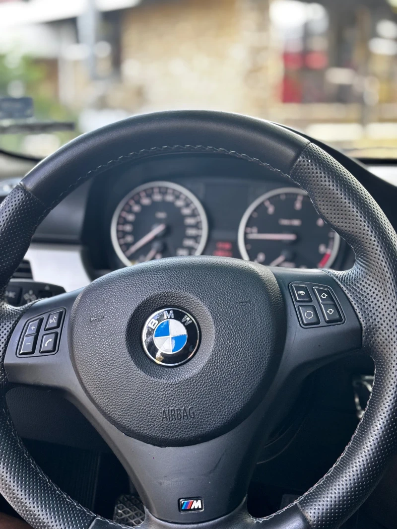 BMW 320, снимка 13 - Автомобили и джипове - 52670205