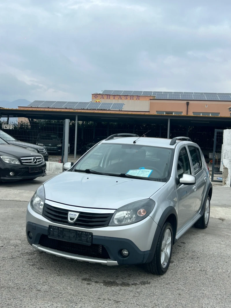 Dacia Sandero 1.6i STEPWAY Стария мотор Топ, снимка 4 - Автомобили и джипове - 52868115