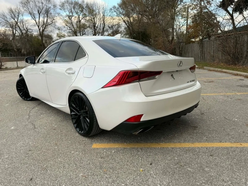 Lexus IS 300 2017 4dr Sdn AWD* CARFAX * БЕЗ ПЪРВОНАЧАЛНА ВНОСКА, снимка 8 - Автомобили и джипове - 52959147