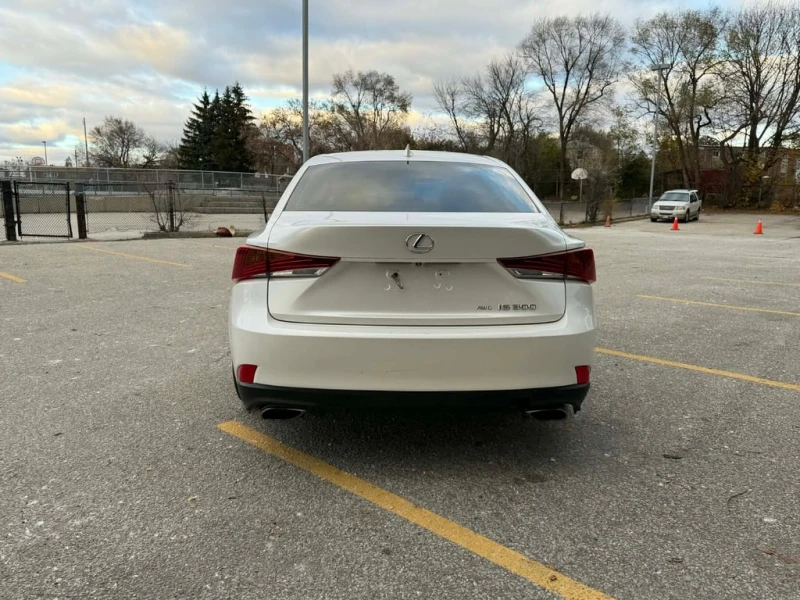 Lexus IS 300 2017 4dr Sdn AWD* CARFAX * БЕЗ ПЪРВОНАЧАЛНА ВНОСКА, снимка 7 - Автомобили и джипове - 52959147