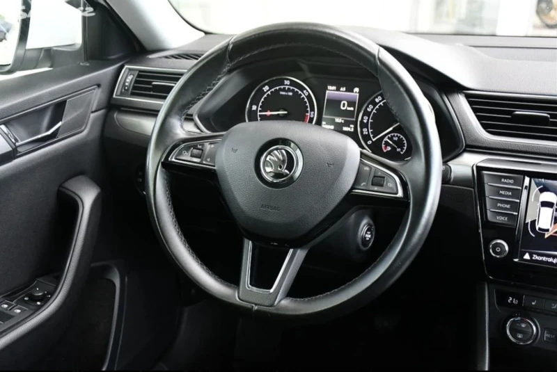 Skoda Superb 1.6 TDI Style, снимка 10 - Автомобили и джипове - 53438328