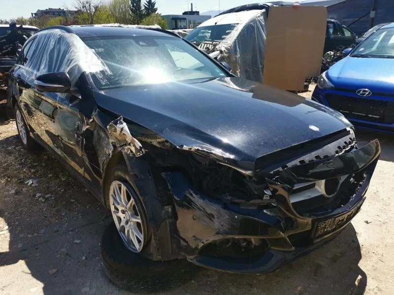 Mercedes-Benz C 220 bluetec, снимка 2 - Автомобили и джипове - 36496360