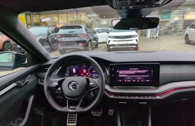 Skoda Octavia RS* PANO* DISTR* 360CAM* MEMORY* CANTON* BLACK-EDI, снимка 14 - Автомобили и джипове - 53378185