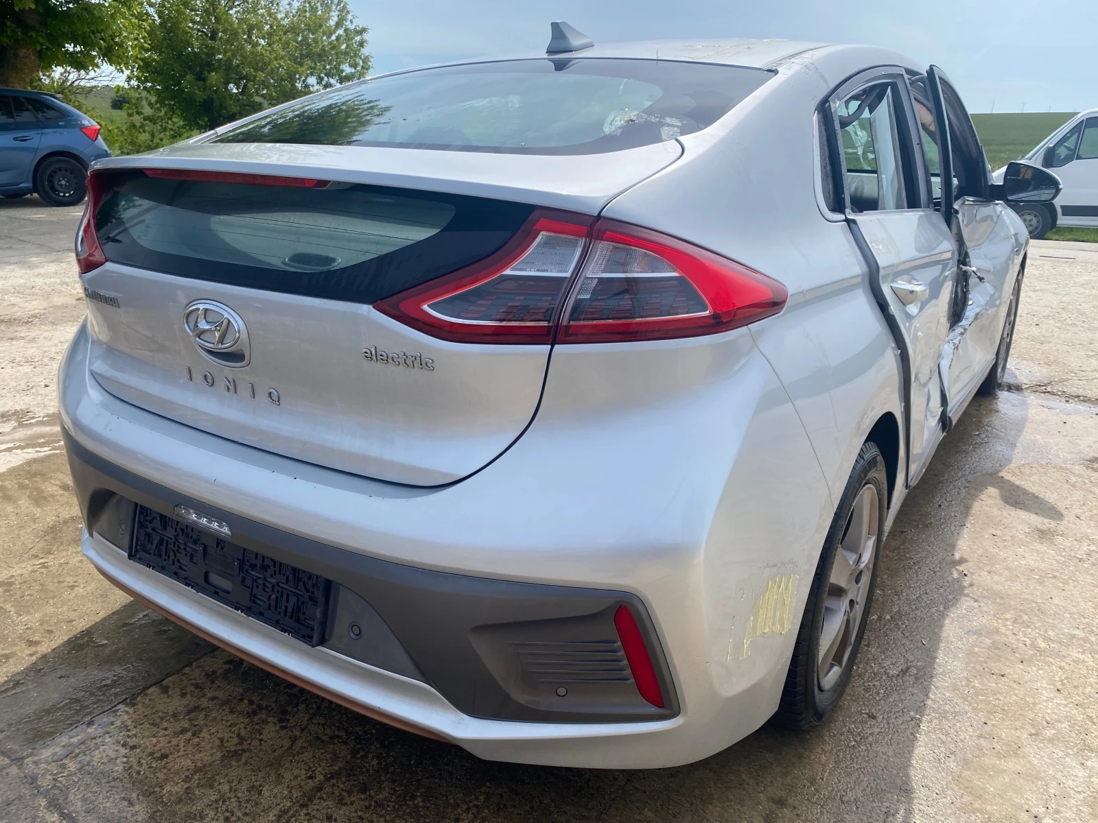 Hyundai Ioniq  - изображение 6