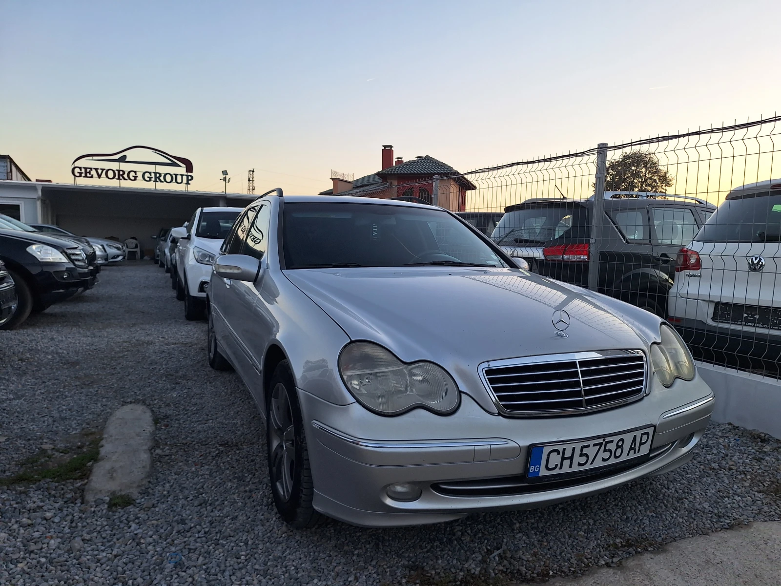 Mercedes-Benz C 200 2.0 GPL НАПЪЛНО ОБСЛУЖЕН  - изображение 3