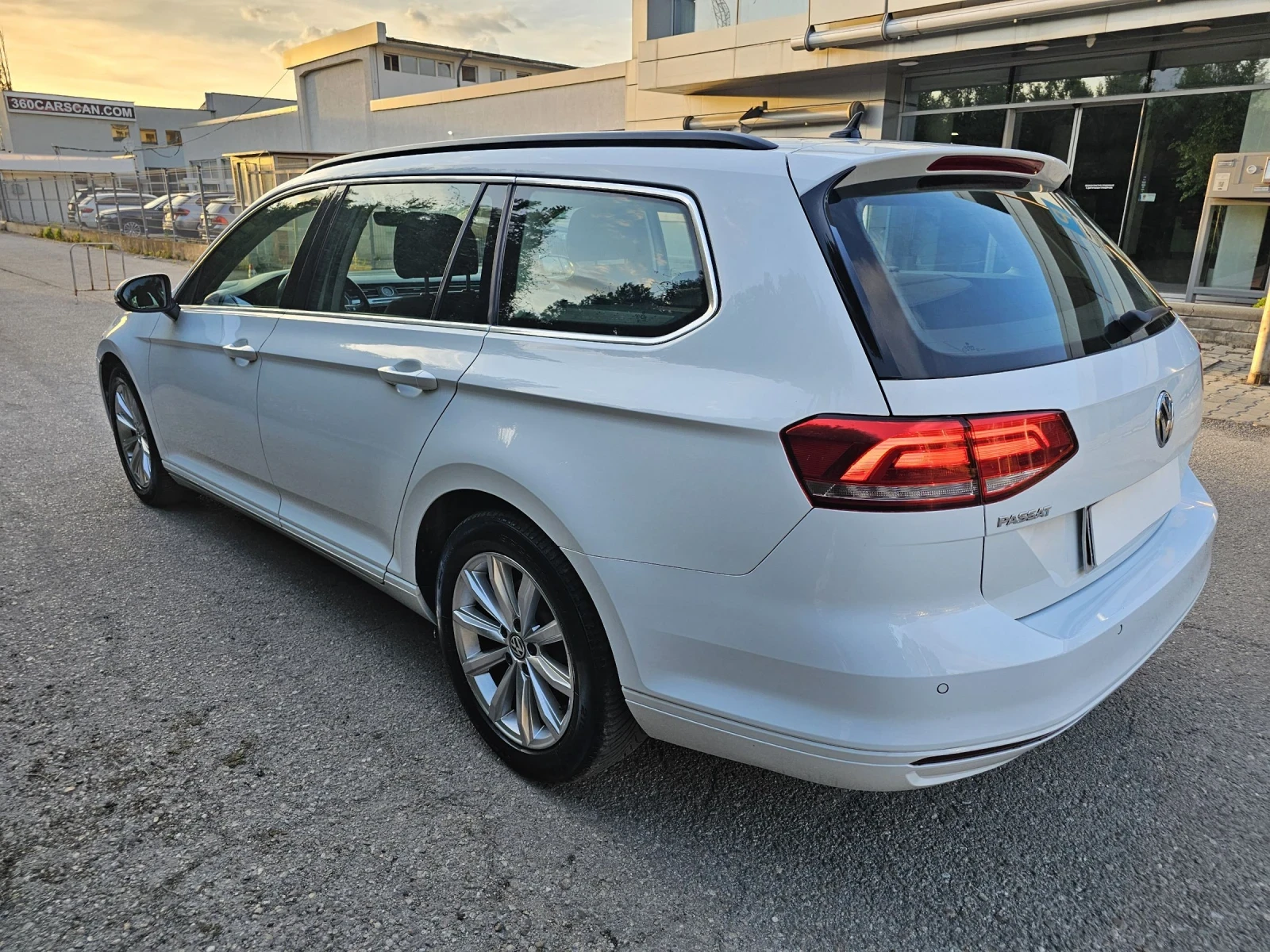 VW Passat 2.0 TDI DSG EURO6 NAVI Цена до 30.06! - изображение 8