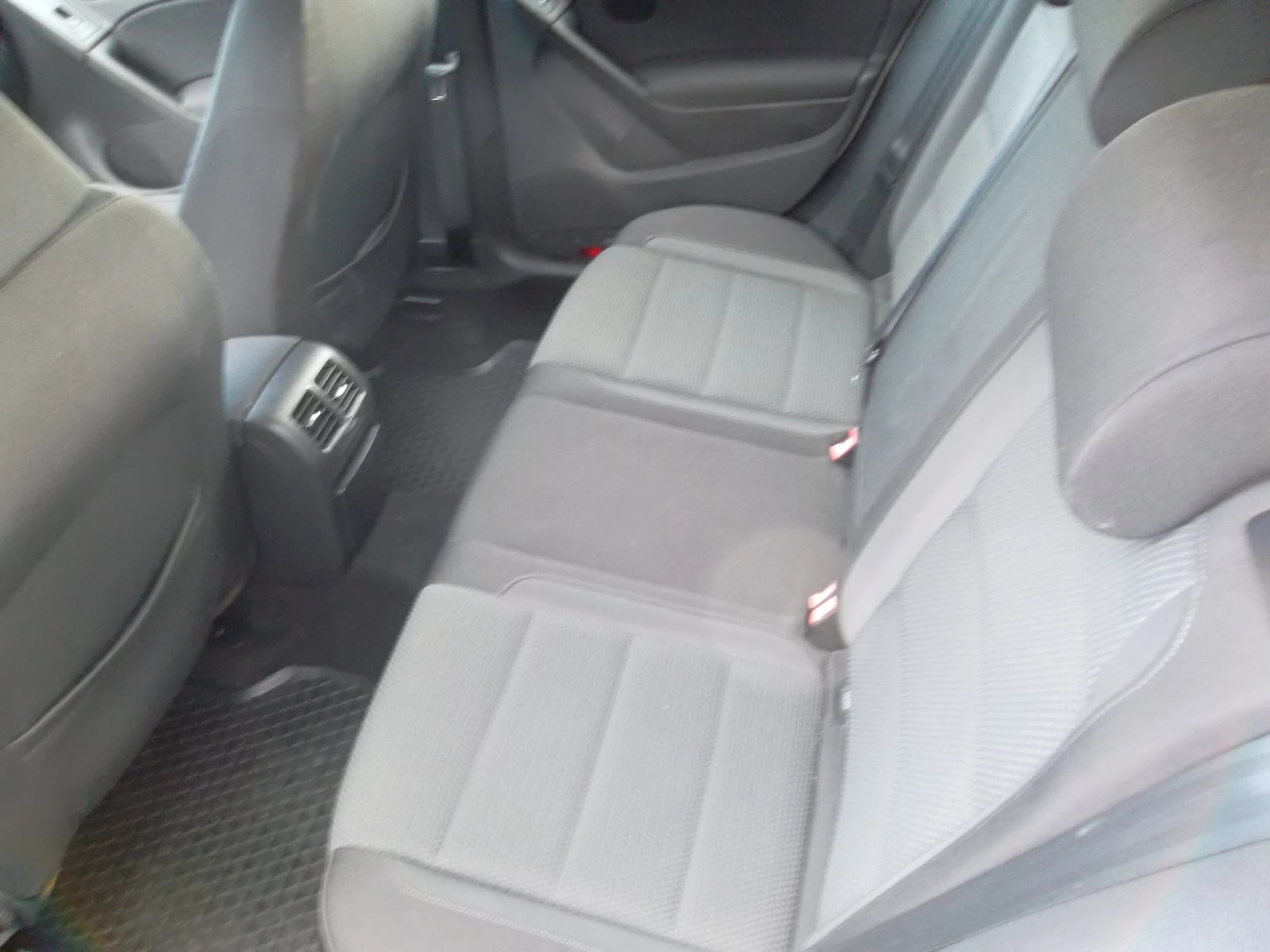 VW Golf 2.0-TDI | Mobile.bg — изображение 14