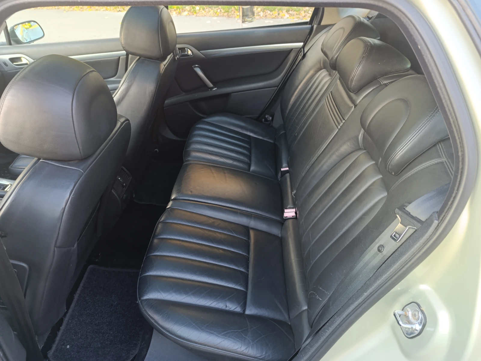 Peugeot 407 2.2 - изображение 10