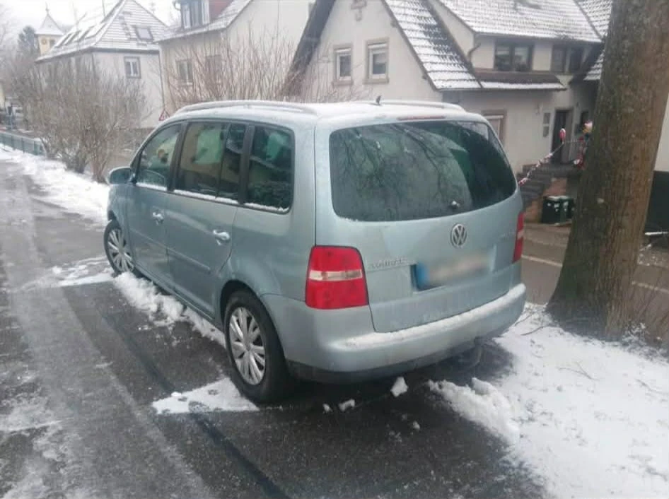 VW Touran 2.0TDI Avtomat - изображение 2