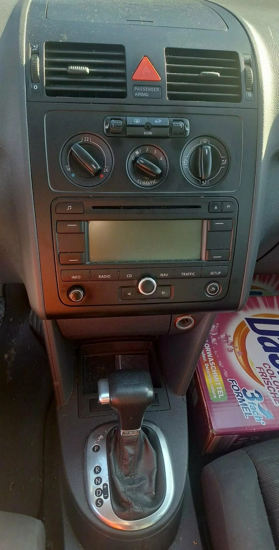 VW Touran 2.0TDI Avtomat - изображение 5