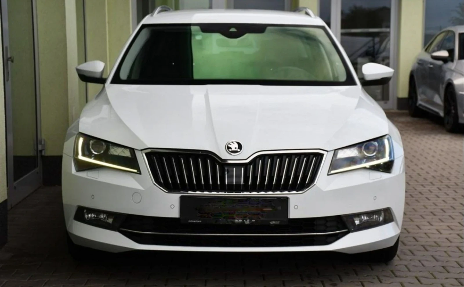 Skoda Superb 1.6 TDI Style - изображение 7