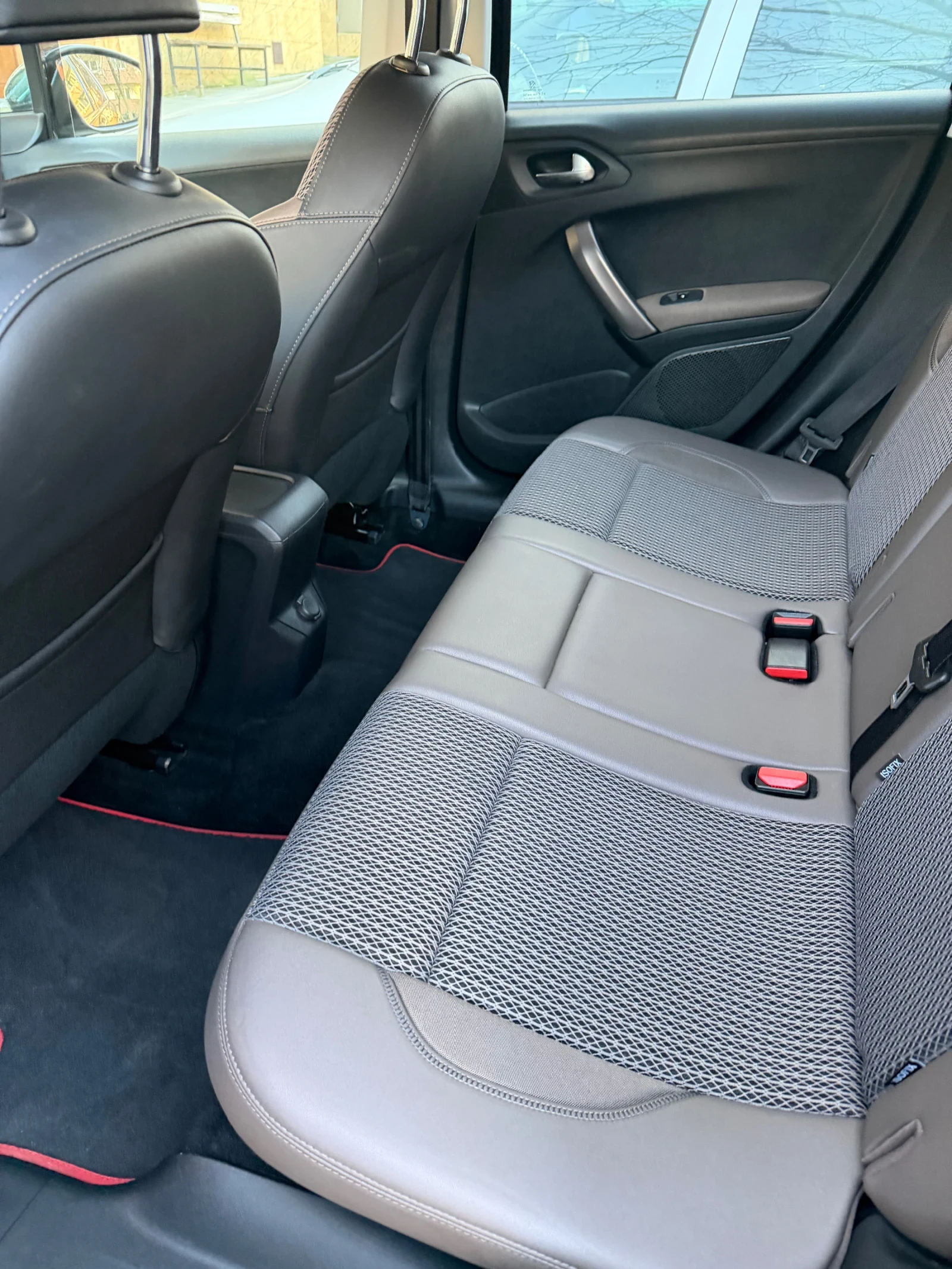 Peugeot 2008, снимка 3 - Автомобили и джипове - 53935595