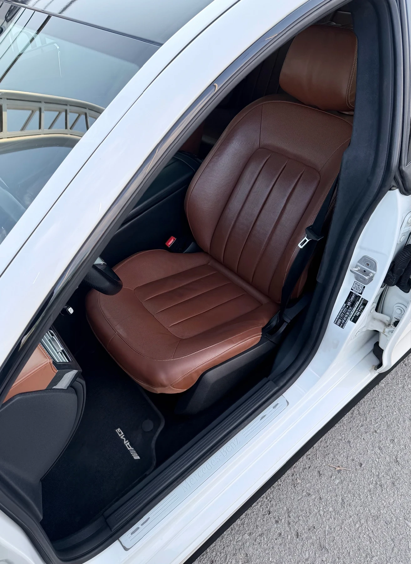 Mercedes-Benz CLS 350 CDI AMG Масаж Обдухване Distronic Алкантара 9G, снимка 9 - Автомобили и джипове - 53983140