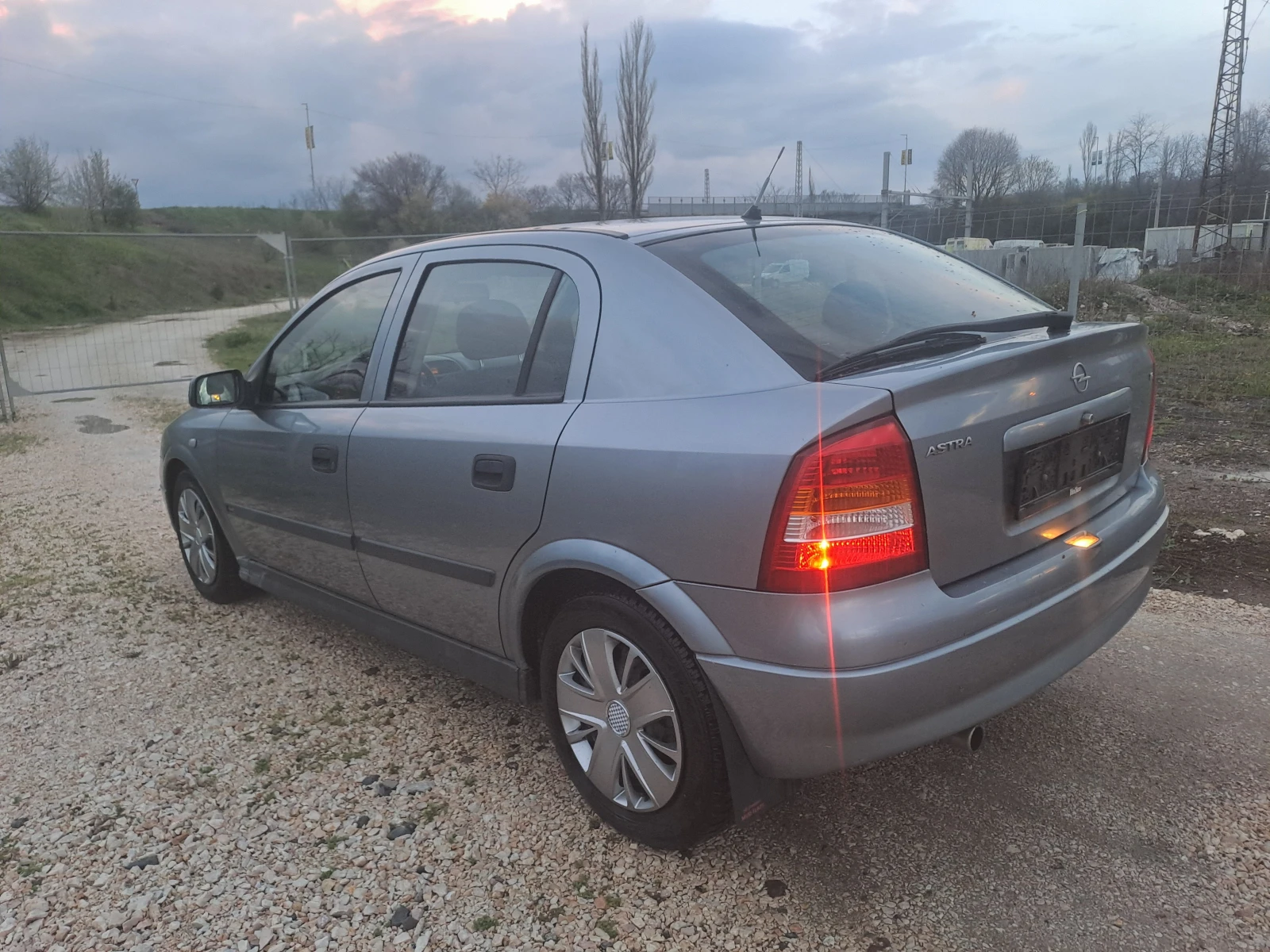 Opel Astra 1.6i....ПЪЛЕН АВТОМАТ , снимка 5 - Автомобили и джипове - 54110559