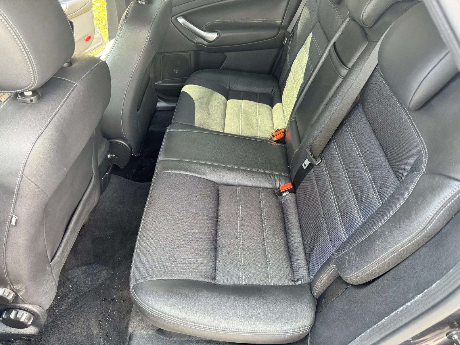 Ford Mondeo 2.5Т!220кс!, снимка 11 - Автомобили и джипове - 54236380