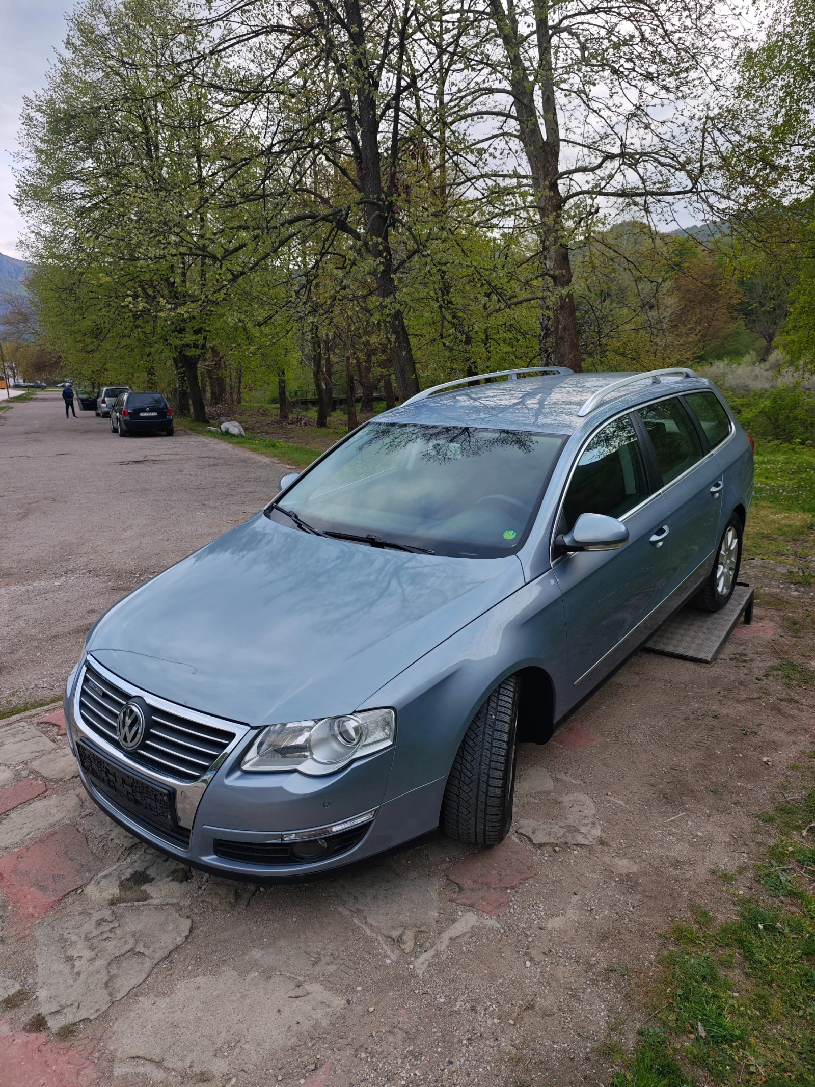 VW Passat 1.9TDI НОВ ВНОС, снимка 13 - Автомобили и джипове - 54366442