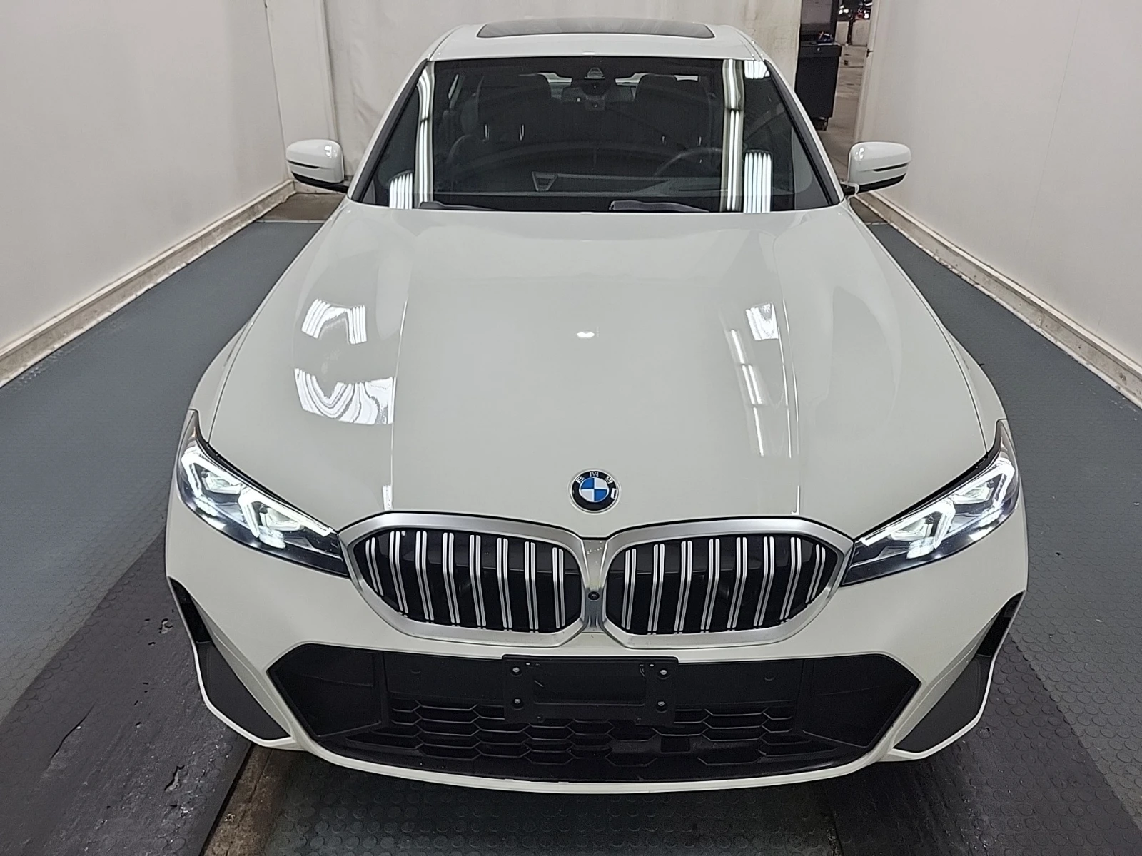 BMW 330 facelift / 330i xDrive / 1 СОБСТВЕНИК / ПЕРФЕКТНА, снимка 2 - Автомобили и джипове - 54912728