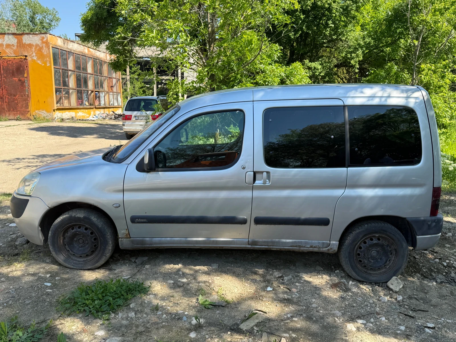 Citroen Berlingo 1.9d 69K.C. / КЛИМАТИК / 2004 ГОДИНА, снимка 4 - Автомобили и джипове - 54921520