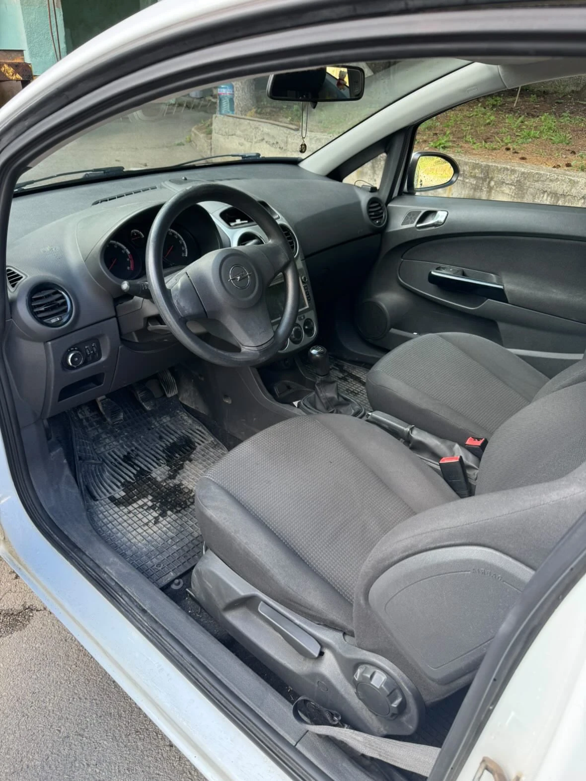 Opel Corsa D, снимка 8 - Автомобили и джипове - 55088483