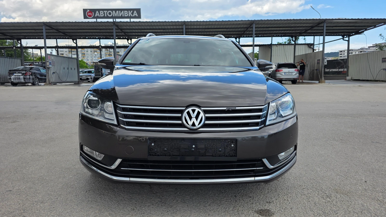 VW Passat УНИКАЛНА/R-LINE, снимка 2 - Автомобили и джипове - 55513969