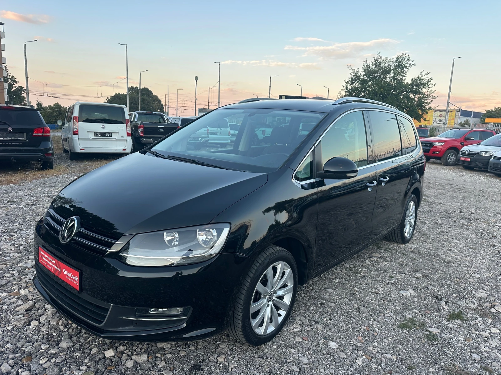 VW Sharan 2.0TDI DSG 140kc 7 MESTEN ITALIA, снимка 7 - Автомобили и джипове - 56260153