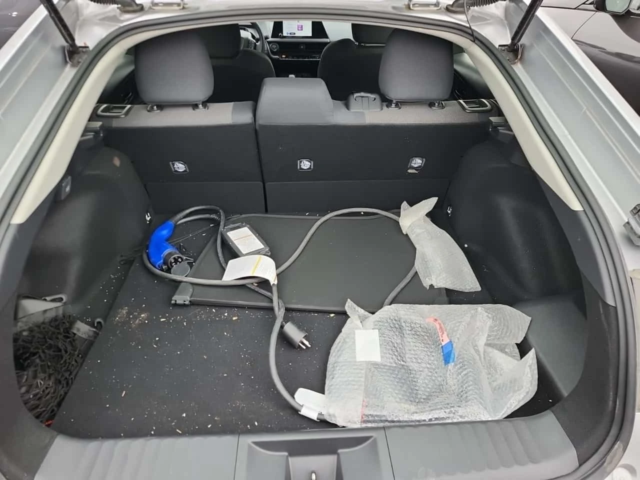 Toyota Prius * Auto Se * CARFAX * БЕЗ ПЪРВОНАЧАЛНА ВНОСКА, снимка 13 - Автомобили и джипове - 56267421