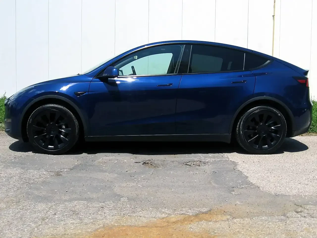 Tesla Model Y Long Range/Dual Motor/��������/CARFAX/1 ���������� | Mobile.bg � ����������� 3