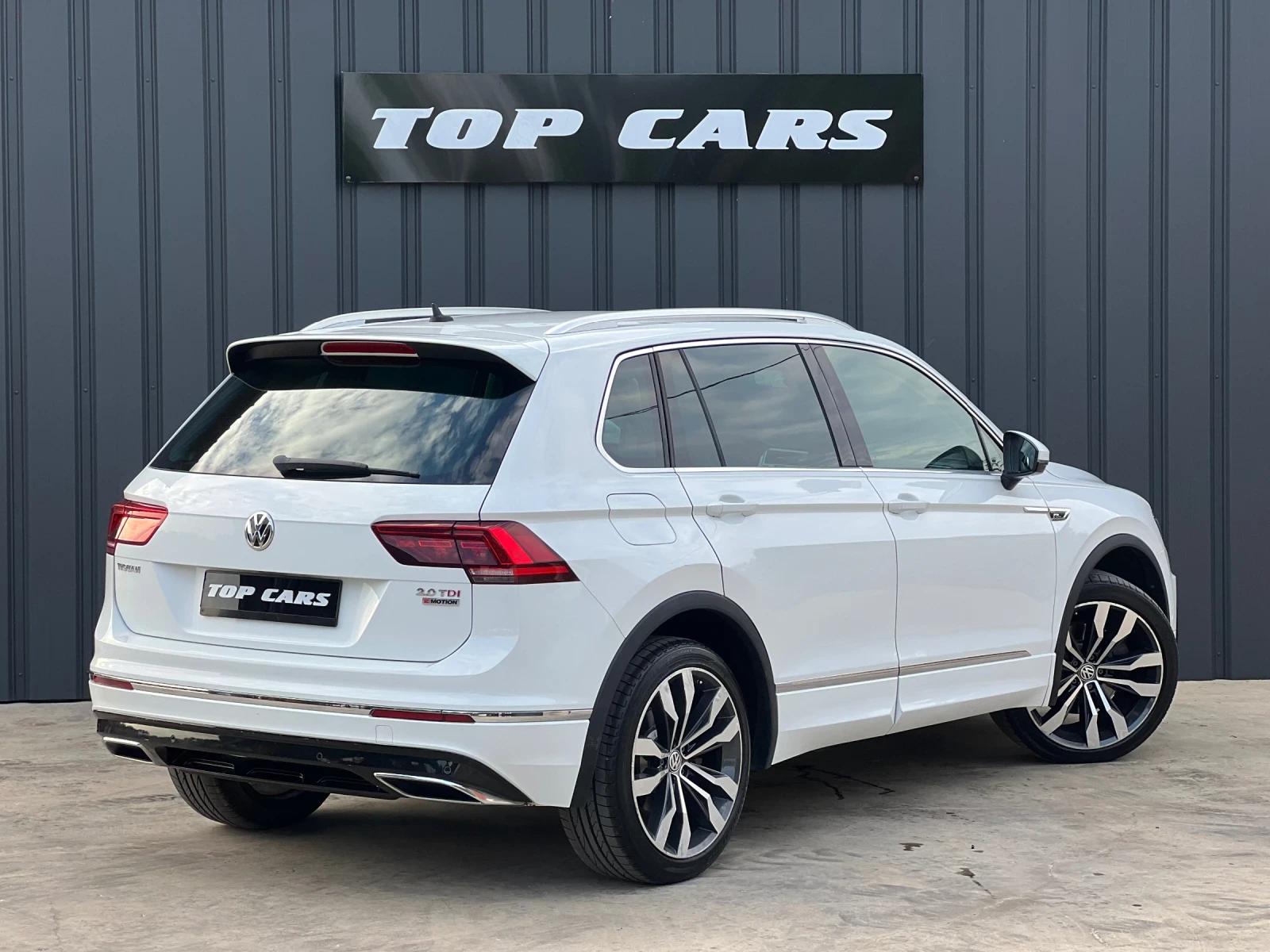 VW Tiguan R-LINE MATRIX DIGITAL COCKPIT 4MOTION - изображение 6