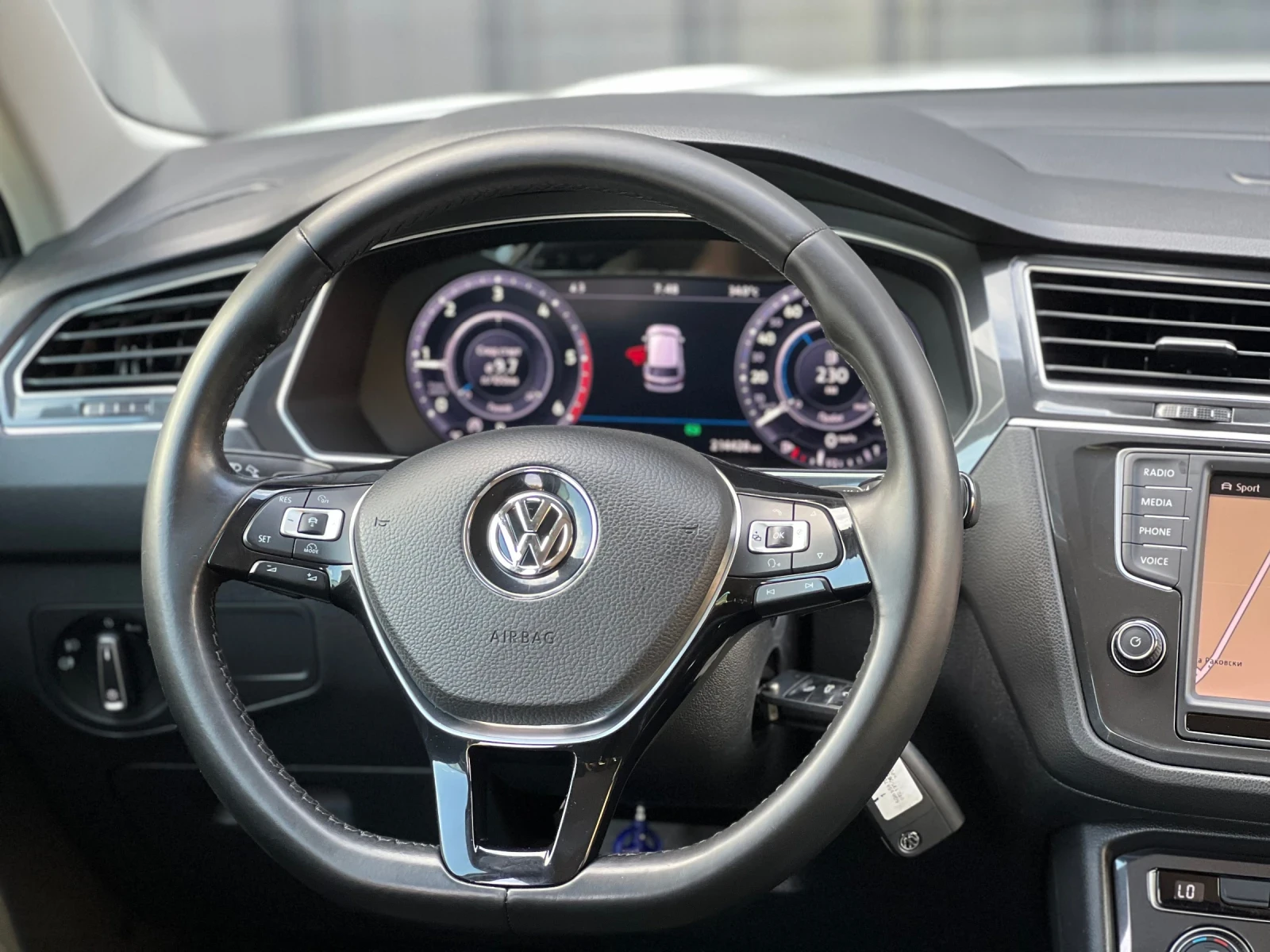 VW Tiguan R-LINE MATRIX DIGITAL COCKPIT 4MOTION | Mobile.bg   12