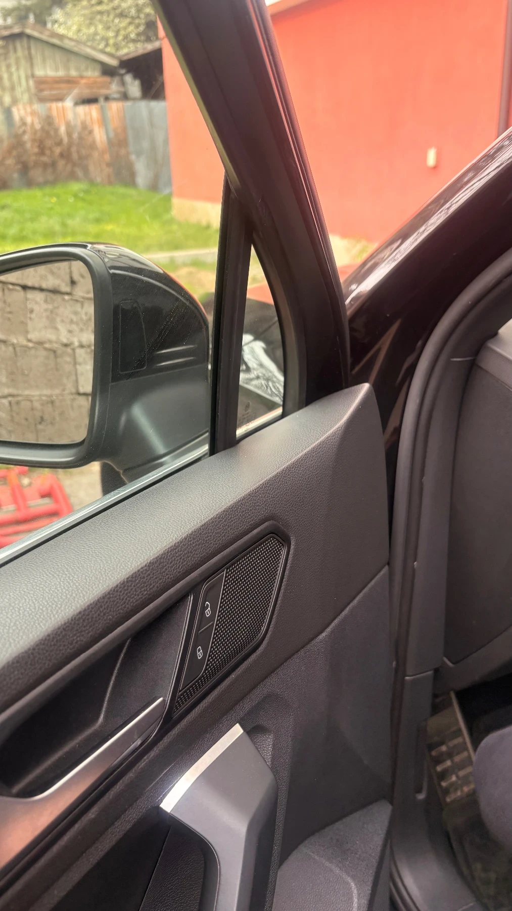 VW Tiguan R-line, снимка 4 - Автомобили и джипове - 54188240