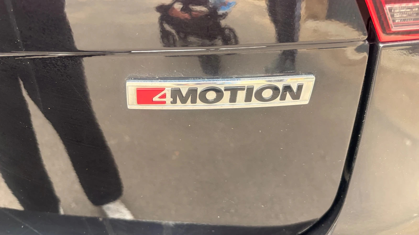 VW Tiguan R-line, снимка 15 - Автомобили и джипове - 54188240