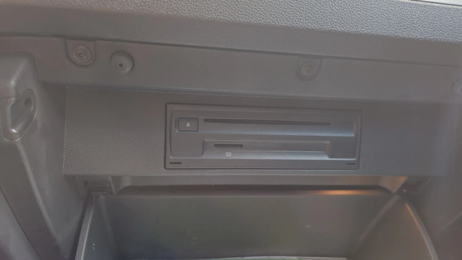 VW T-Roc, снимка 15 - Автомобили и джипове - 54260277