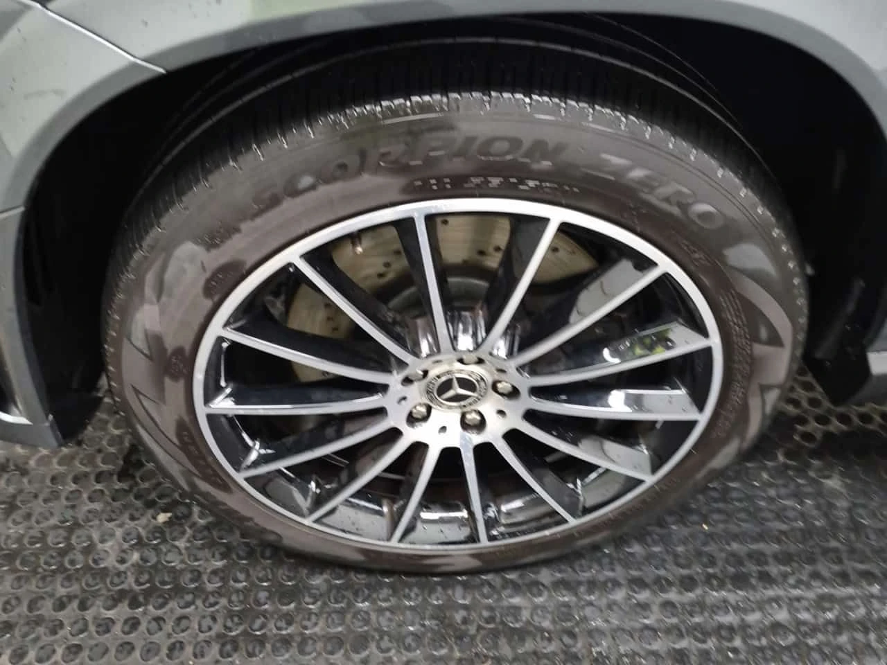 Mercedes-Benz GLE 450 * 2 КЛЮЧА * BURMESTER * PANO * , снимка 6 - Автомобили и джипове - 54413783