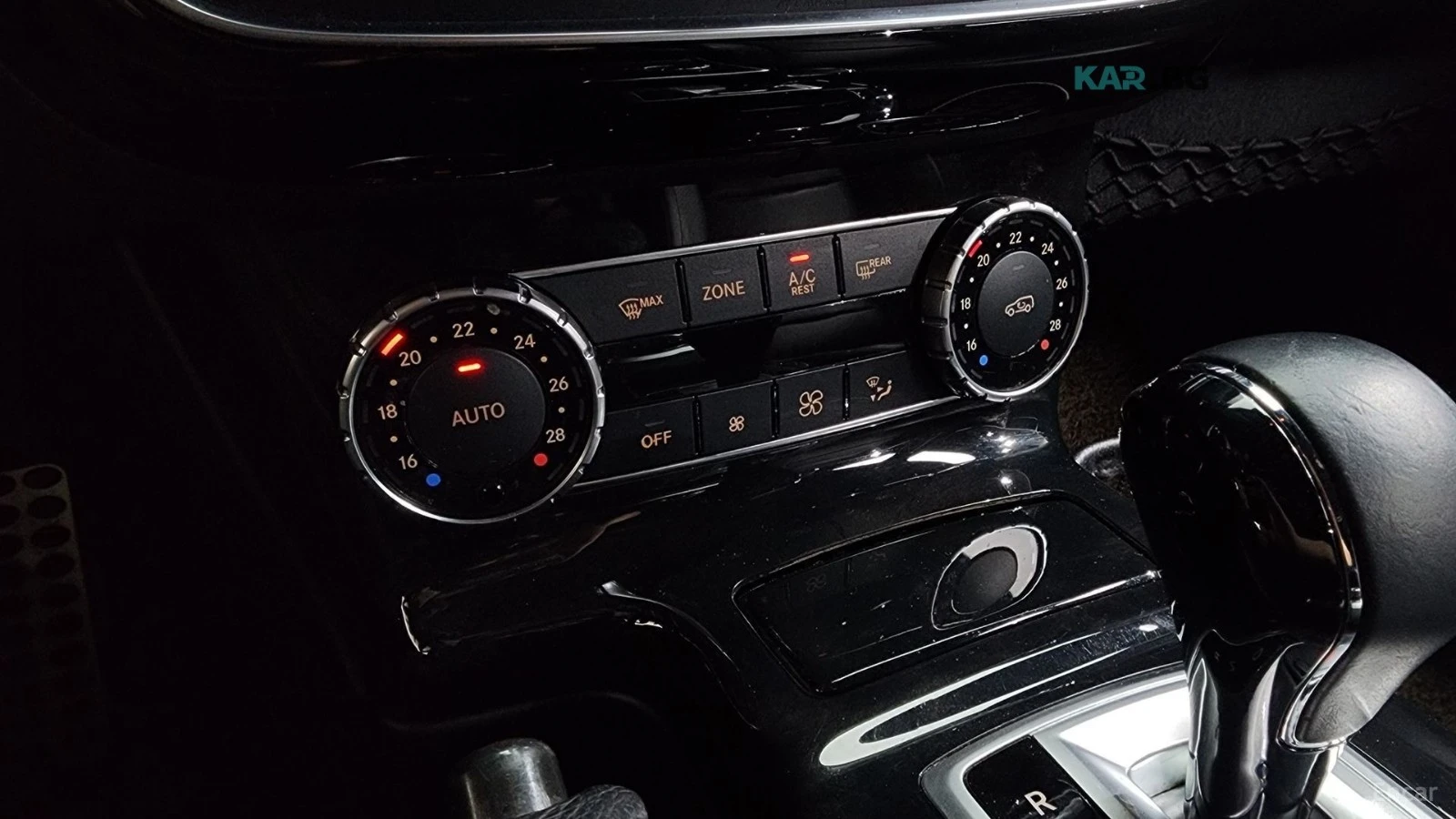 Mercedes-Benz G 350 AMG FACE* КОЖА* ПОДГРЕВ* ОБДУХВ* ПАНО* НАВИ, снимка 16 - Автомобили и джипове - 55288011