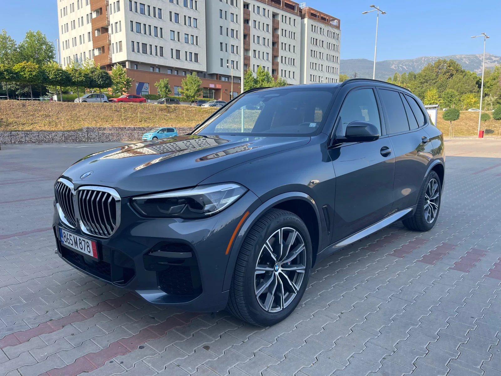 BMW X5 4.0i M Pack/Distr/360 Camera/Mild Hybrid, снимка 2 - Автомобили и джипове - 55601394