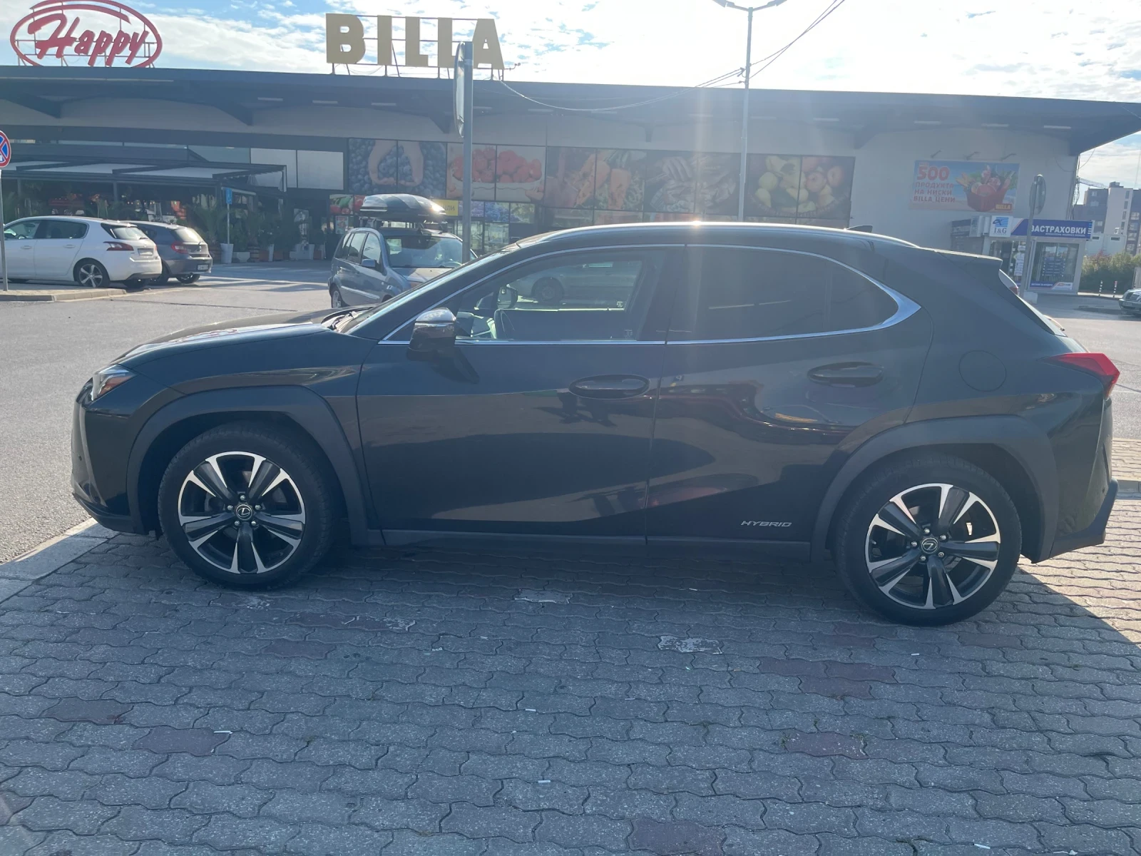 Lexus UX 250h 4x4, снимка 4 - Автомобили и джипове - 56274981