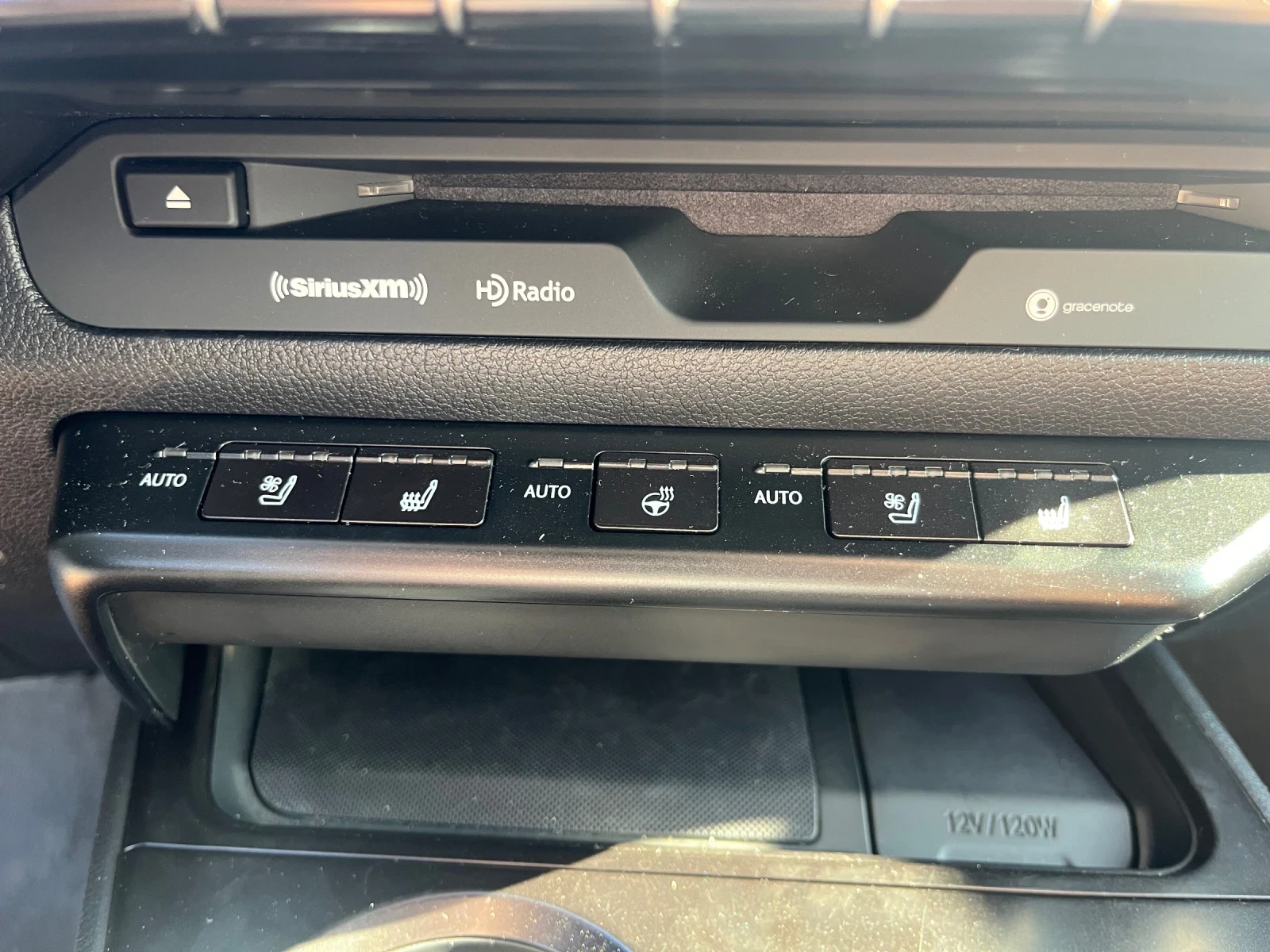 Lexus UX 250h 4x4, снимка 7 - Автомобили и джипове - 56274981