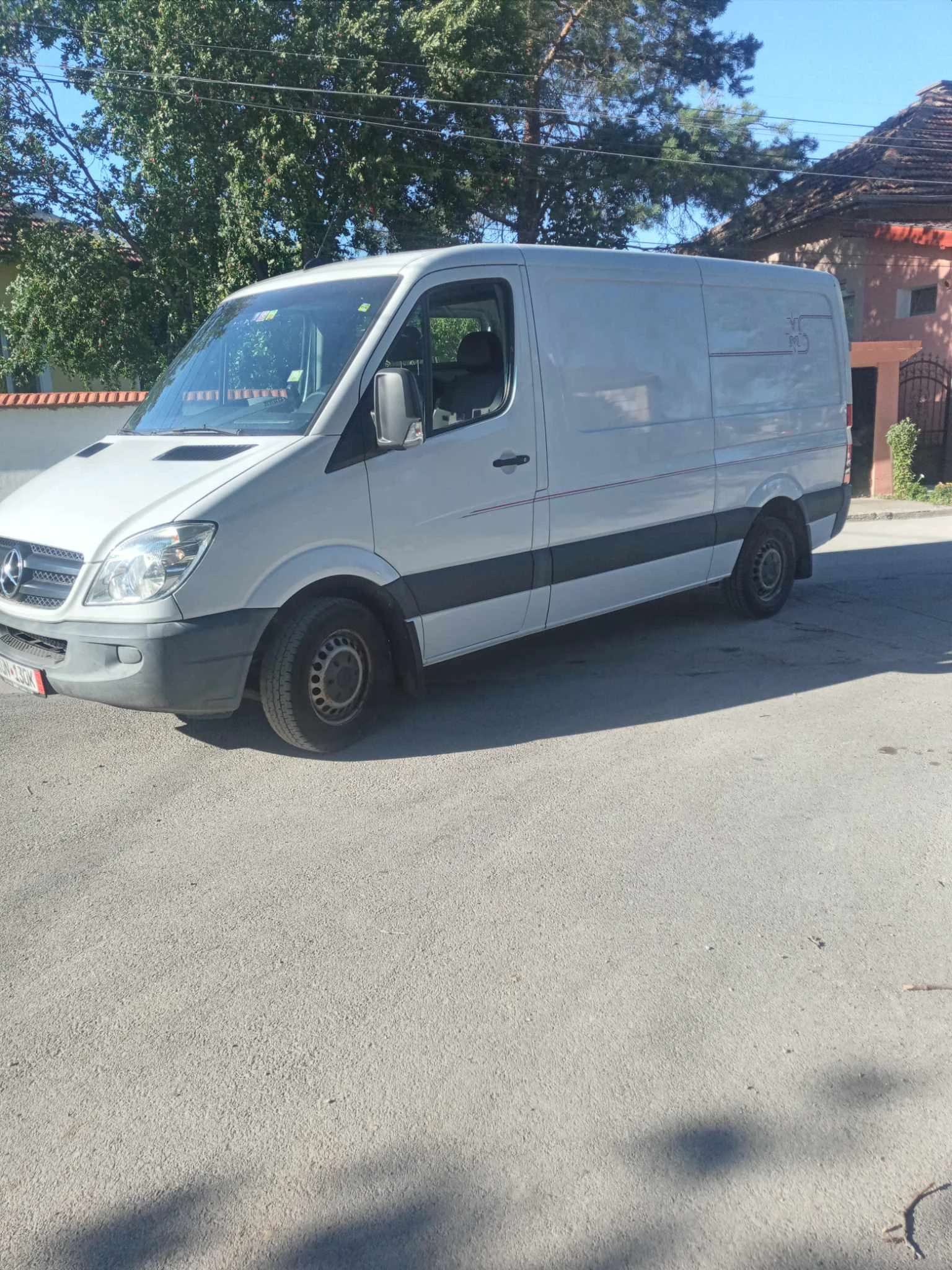 Mercedes-Benz Sprinter 216 2.2 - изображение 3