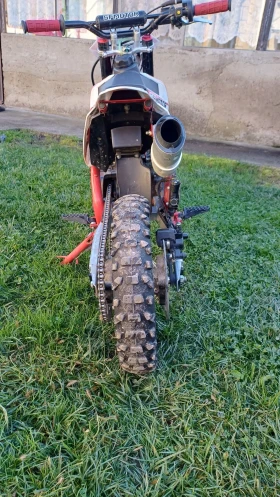 Sym Crox | Mobile.bg    6