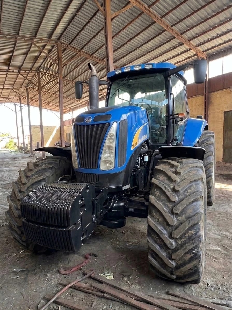 Трактор New Holland T8020