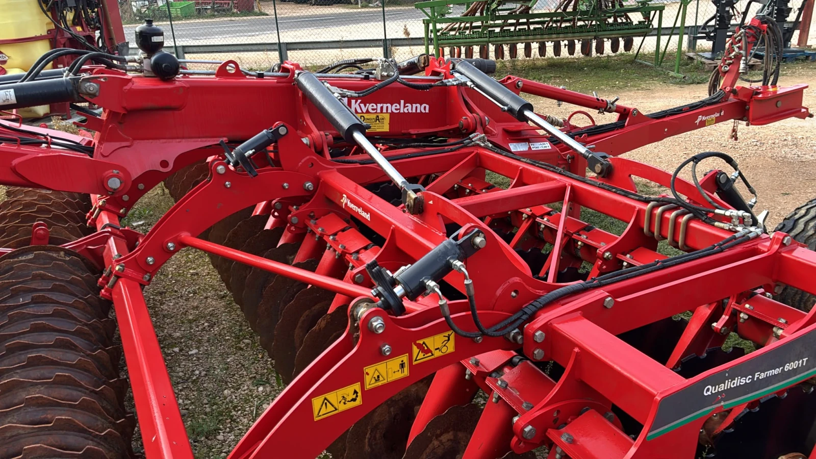 ����� Kverneland Qualidisc Farmer 6001T ������ � ������ 20 % | Mobile.bg � ����������� 9