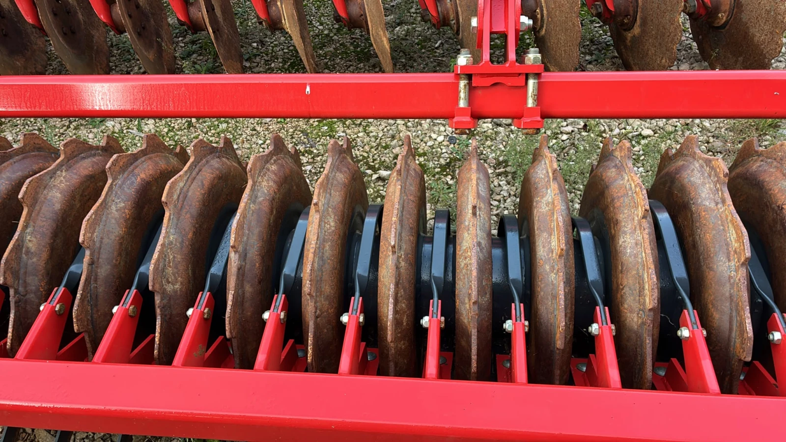 ����� Kverneland Qualidisc Farmer 6001T ������ � ������ 20 % | Mobile.bg � ����������� 6