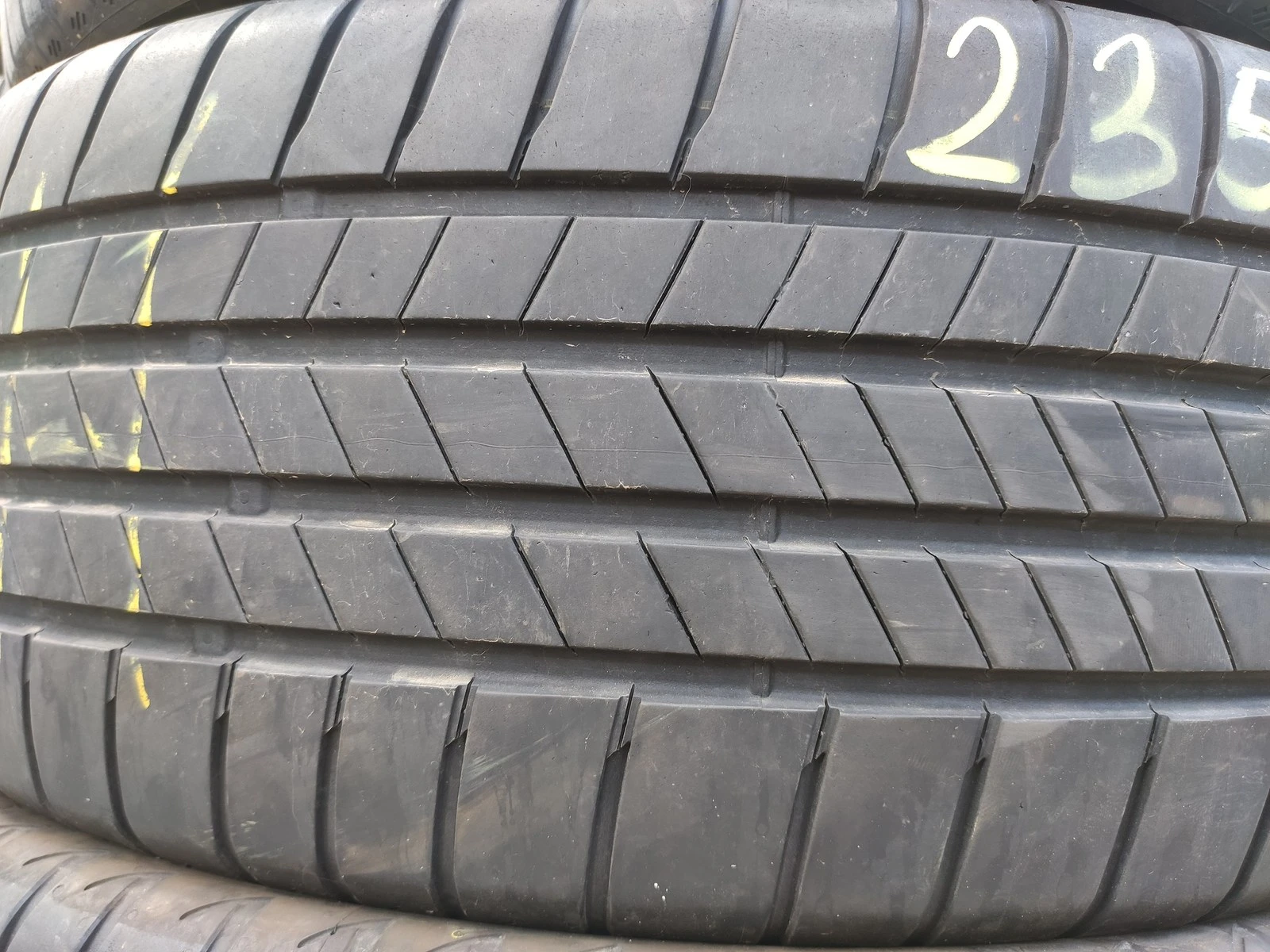 Гуми Летни 235/55R18