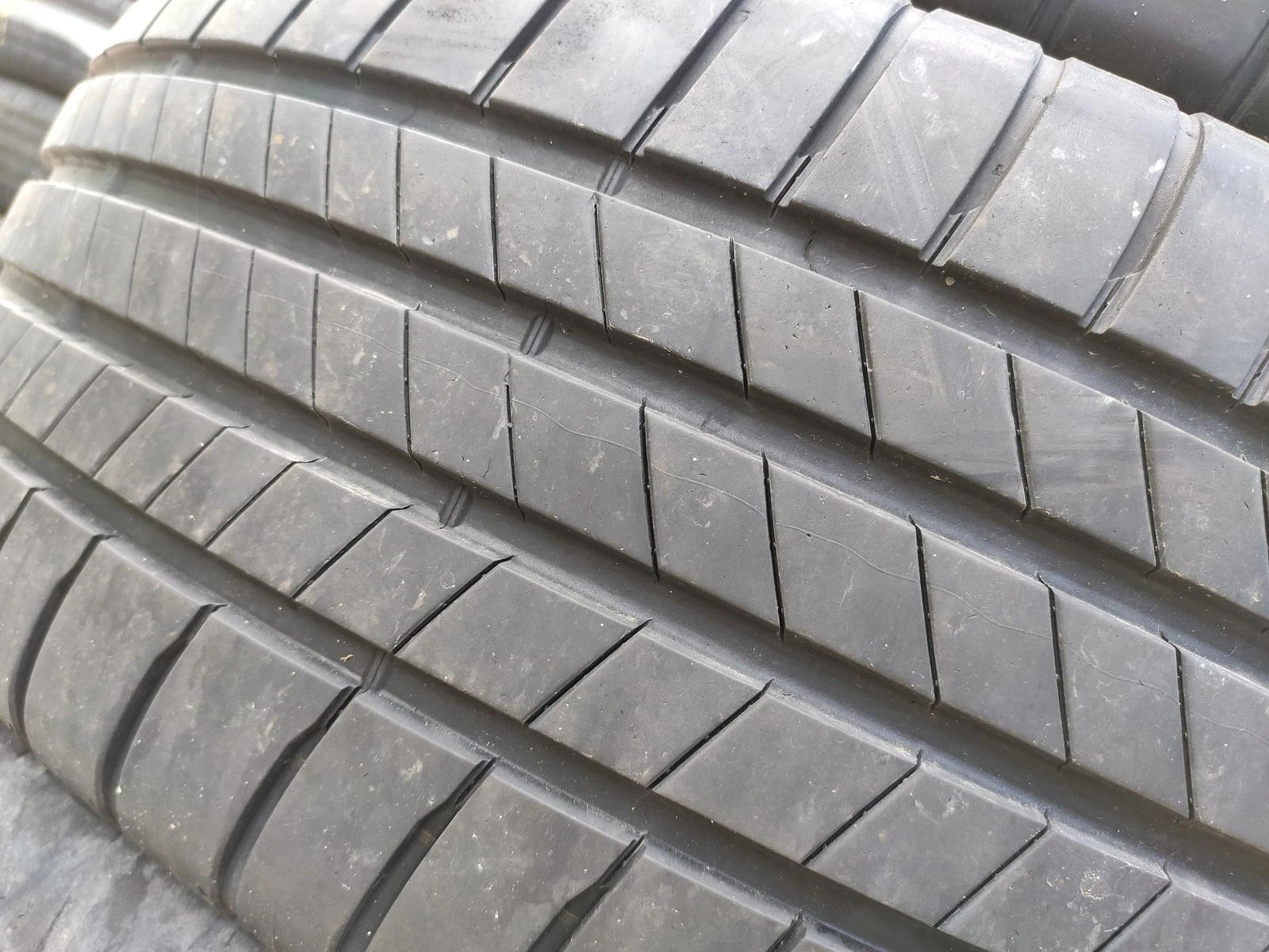 Гуми Летни 235/55R18, снимка 4 - Гуми и джанти - 56664455