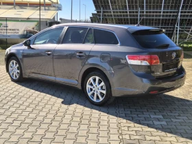 Toyota Avensis 2.2 диз 150к.с., снимка 10